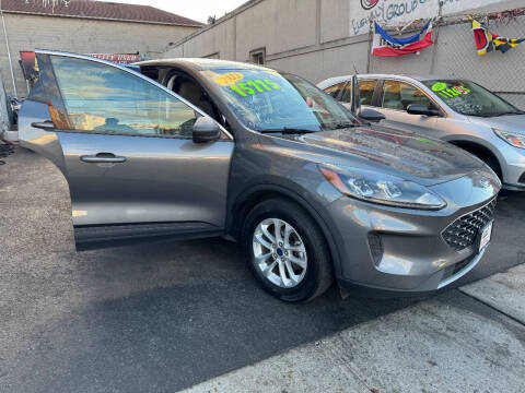 2022 Ford Escape Hybrid SE