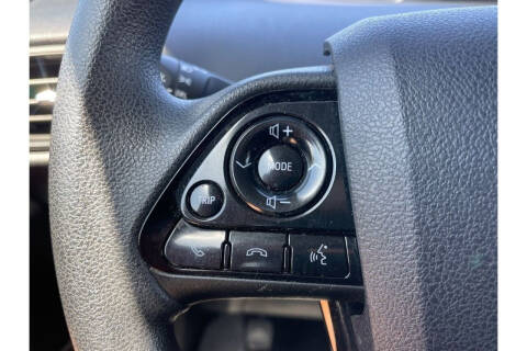 2019 Toyota Prius LE