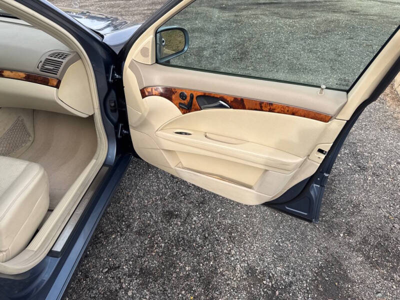 2005 Mercedes-Benz E-Class E 320