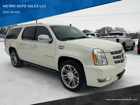 2014 Cadillac Escalade ESV for sale at METRO AUTO SALES LLC in Lino Lakes MN