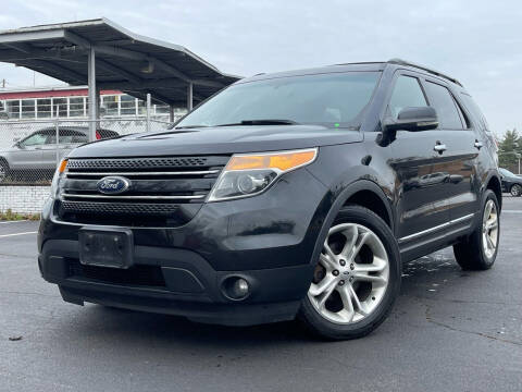 2013 Ford Explorer for sale at MAGIC AUTO SALES in Little Ferry NJ