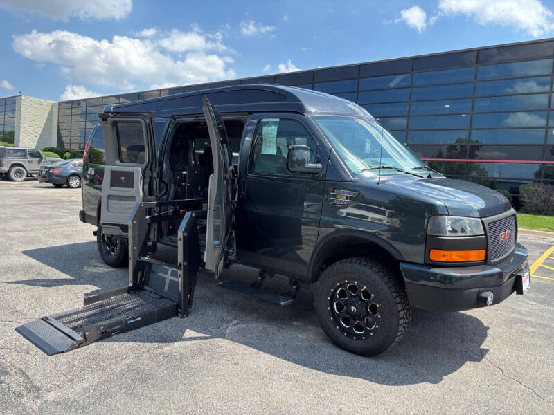 2017 GMC Savana 2500