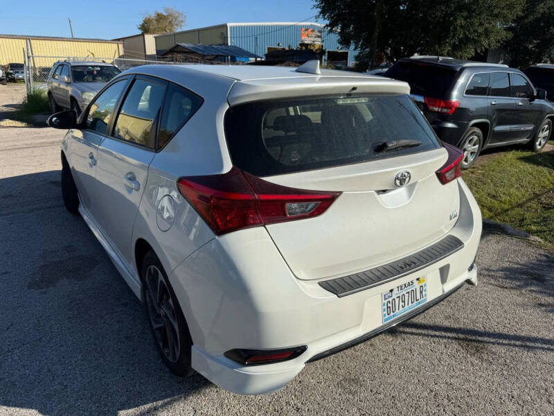 2017 Toyota Corolla iM