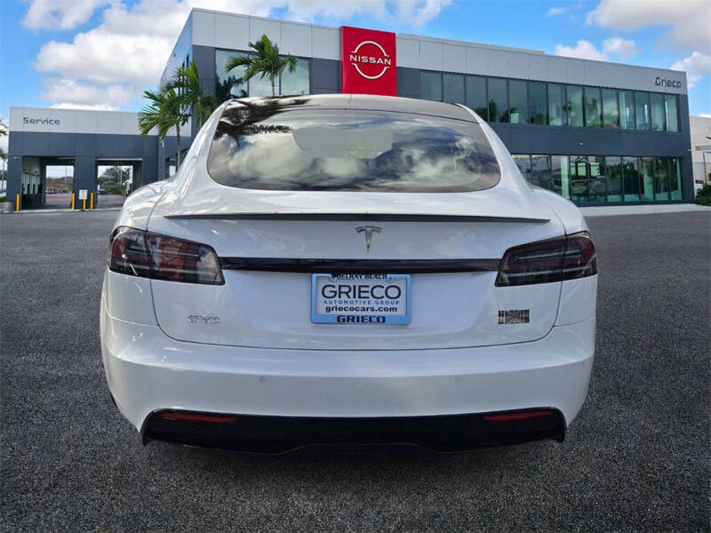 2022 Tesla Model S Plaid