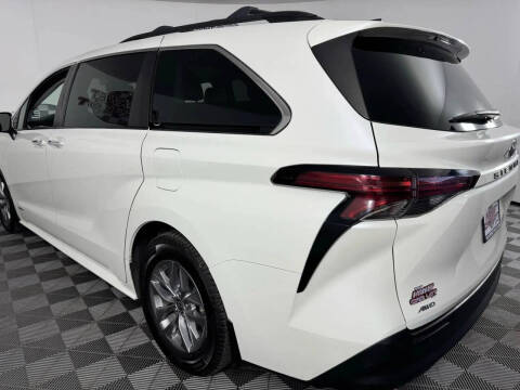 2021 Toyota Sienna XLE 7-Passenger