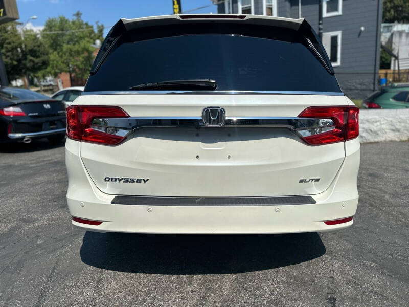 2018 Honda Odyssey Elite