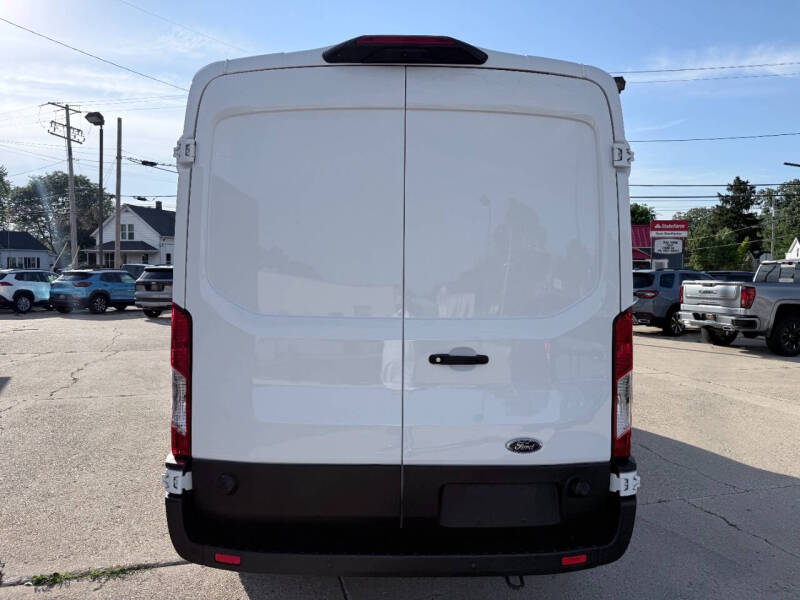 2024 Ford Transit 250