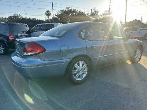 2005 Ford Taurus SEL