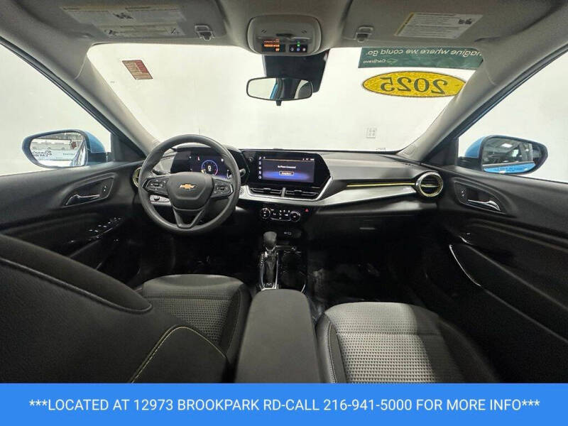 2025 Chevrolet Trax LT