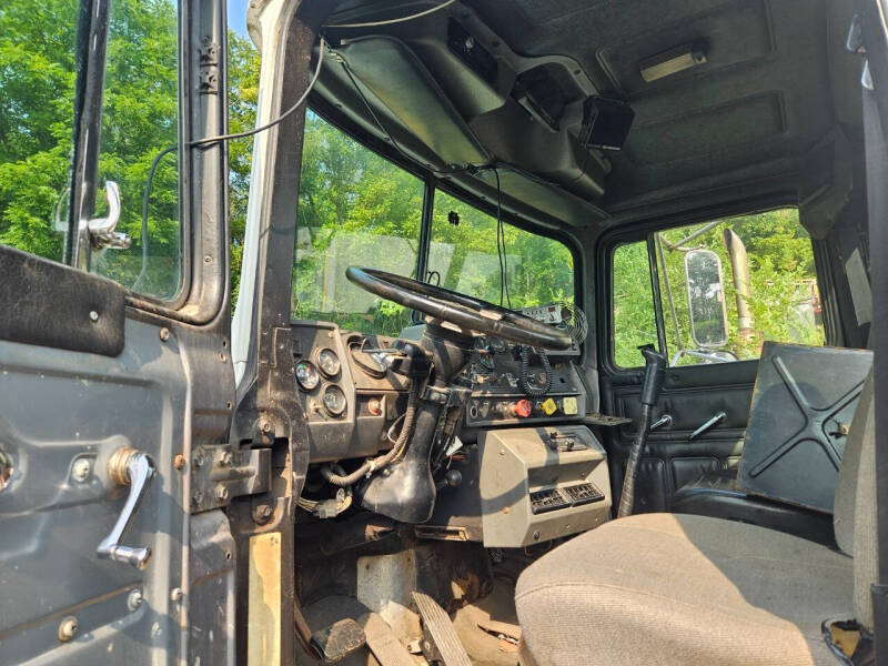 1994 Mack RD688S