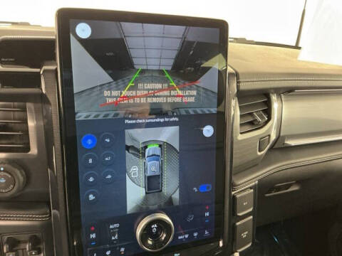 2025 Ford F-150 Lightning Platinum