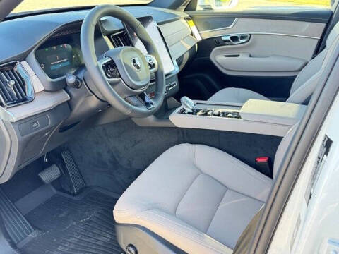 2026 Volvo XC90 B6 Plus 7P