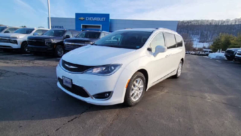 2020 Chrysler Pacifica Touring L