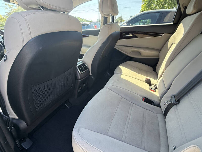 2017 Kia Sorento LX V6