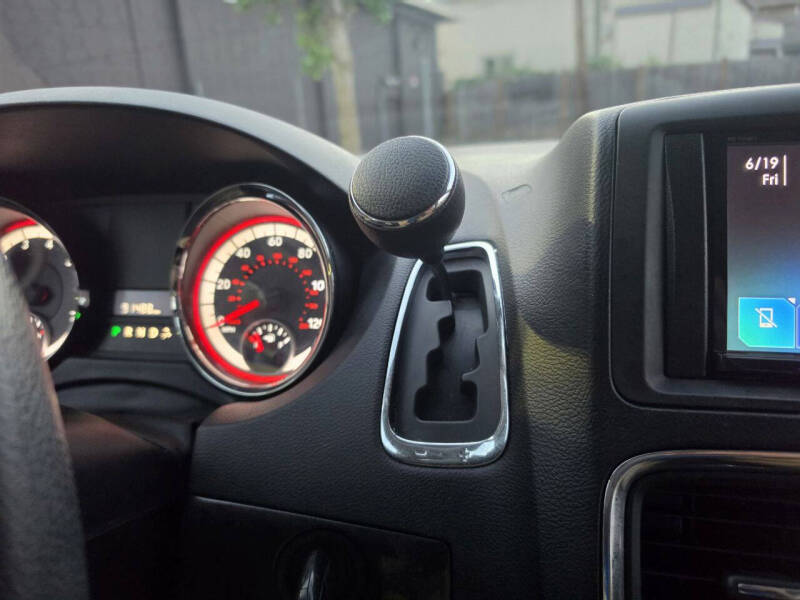 2014 Dodge Grand Caravan SE