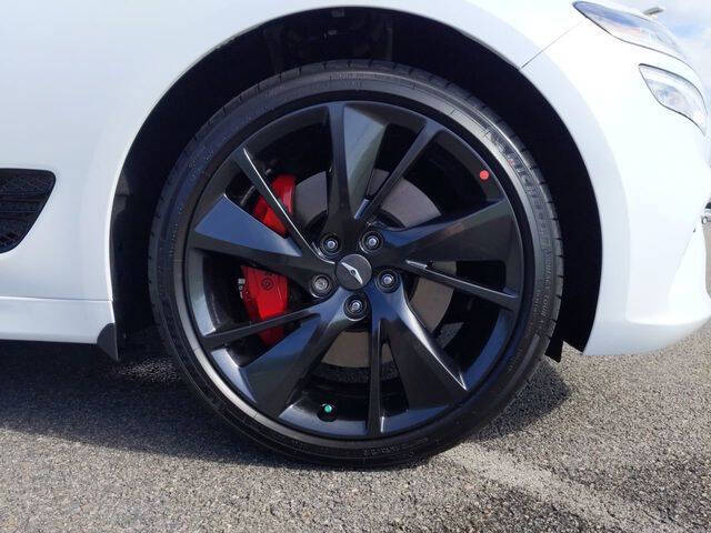 2023 Genesis G70