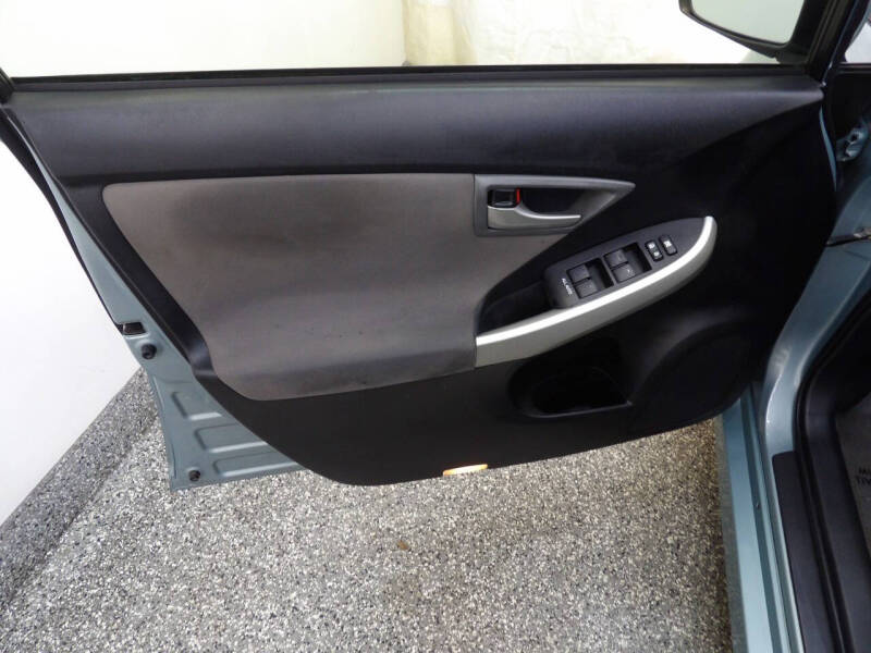 2015 Toyota Prius Two