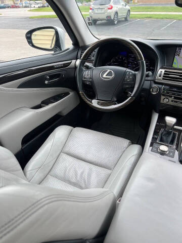 2017 Lexus LS 460