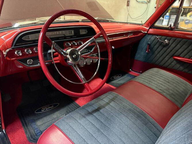 1961 Ford Starliner