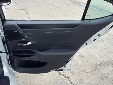 2022 Lexus ES 350 Luxury