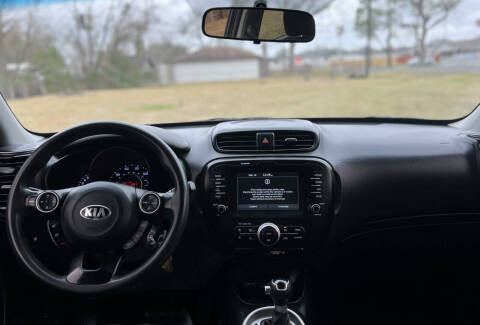 2019 Kia Soul +