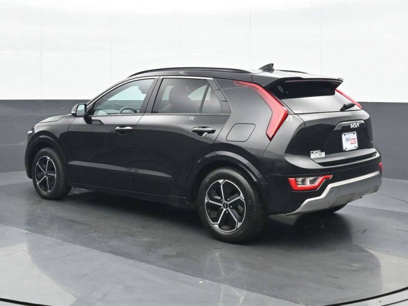 2023 Kia Niro SX