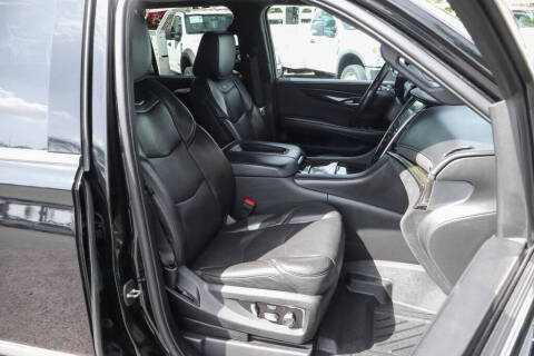 2019 Cadillac Escalade Platinum