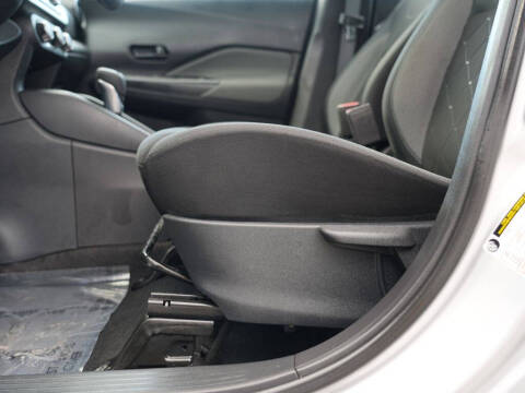 2020 Nissan Kicks S