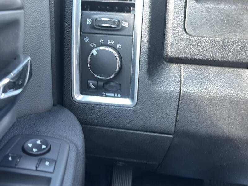 2021 RAM 1500 Classic SLT