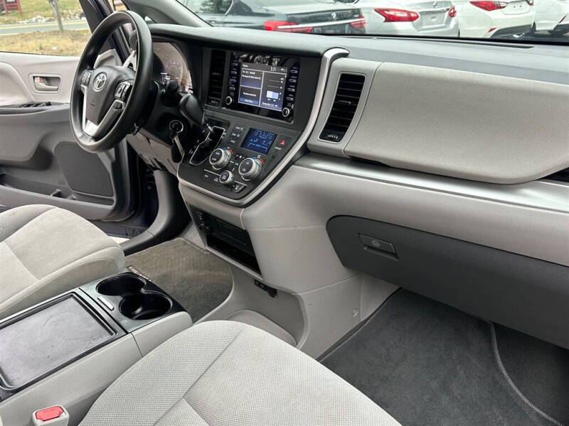 2020 Toyota Sienna L 7-Passenger