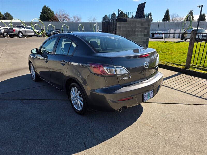 2013 Mazda MAZDA3 i Touring