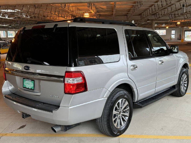 2017 Ford Expedition XLT photo 14