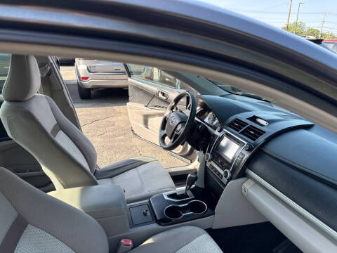 2014 Toyota Camry LE