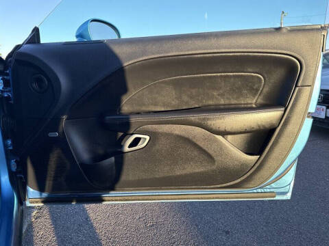 2015 Dodge Challenger SXT Plus