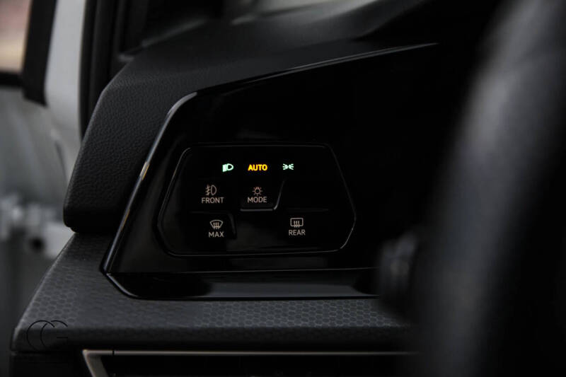 2023 Volkswagen Golf GTI 40th Anniversary Edition