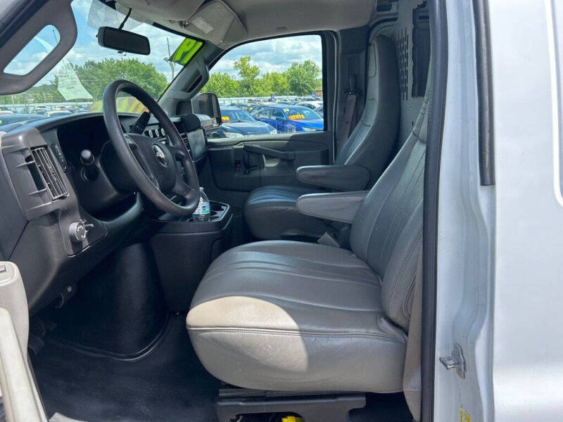 2019 Chevrolet Express 2500