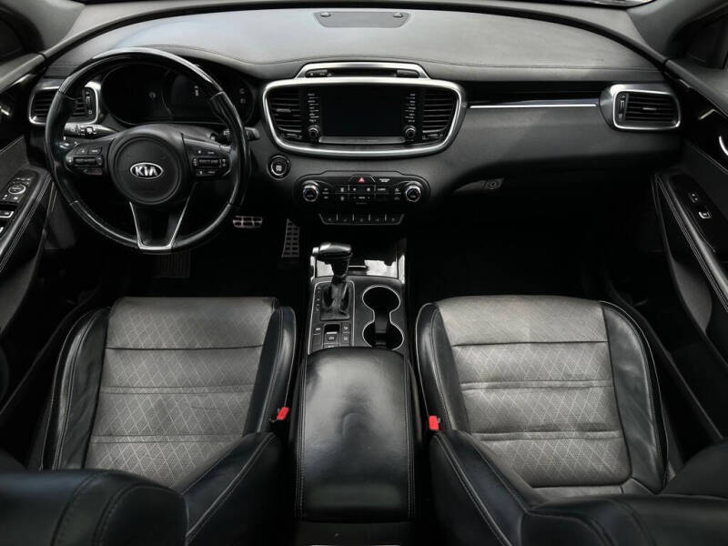 2017 Kia Sorento SX Limited V6