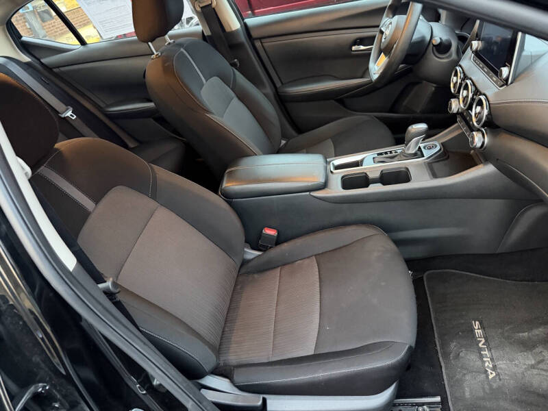 2025 Nissan Sentra SV