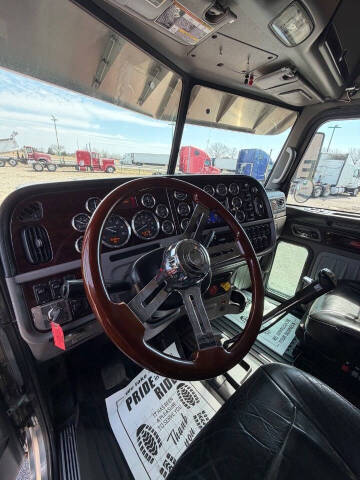 2018 Peterbilt 389