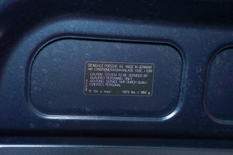 2012 Porsche Cayman R