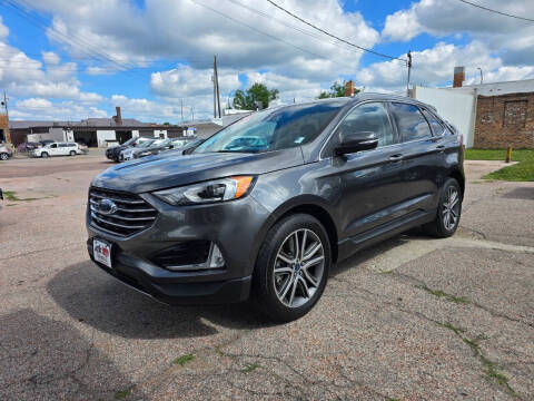 2020 Ford Edge Titanium