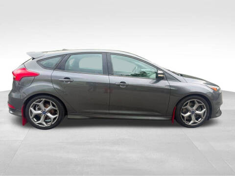 2017 Ford Focus ST