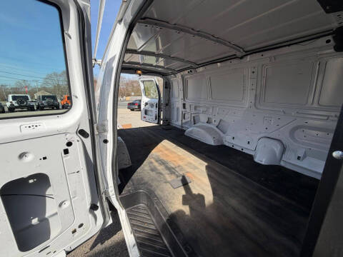 2014 Ford E-Series E-350 SD