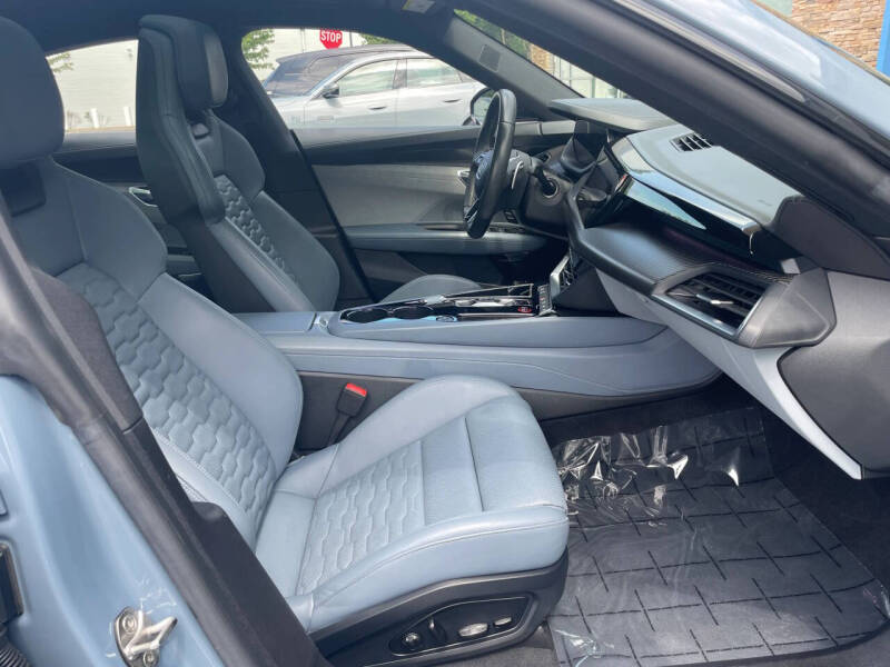 2022 Audi e-tron GT quattro Prestige