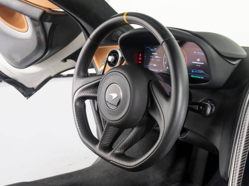 2025 McLaren GTS