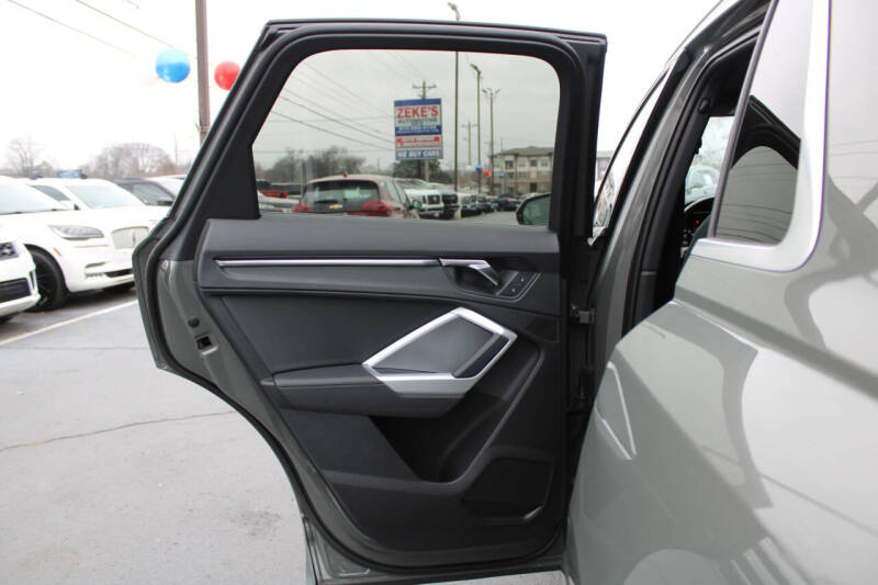 2022 Audi Q3 quattro S line Premium 45 TFSI