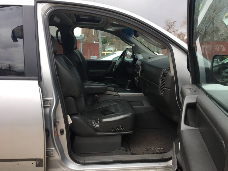 2006 Nissan Armada SE