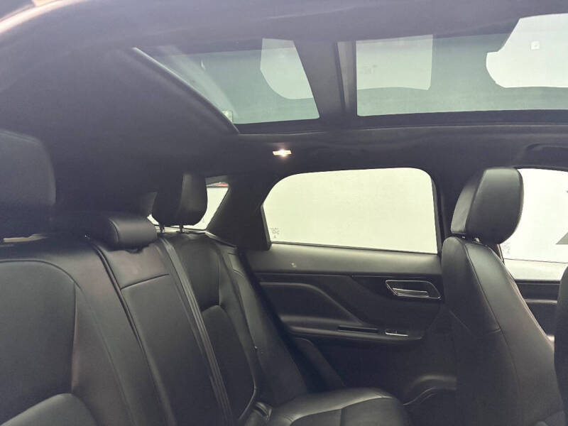 2020 Jaguar F-PACE 25t Premium