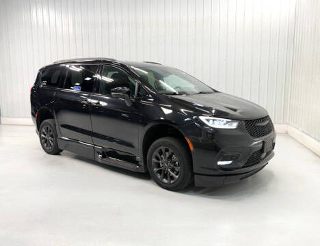 2021 Chrysler Pacifica Touring L