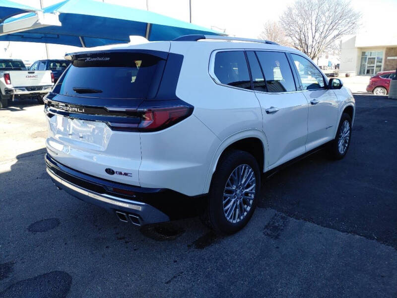 2024 GMC Acadia Denali